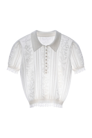 белый Трикотажная футболка из вискозы с пайетками. Изделие выполнено ажурным переплетением с дизайном в виде растительного орнамента. Модель с воротником-поло, планкой на пуговицах-сердечках и коротким рукавом.