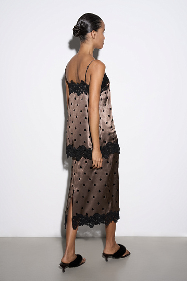 Атласная юбка в горох 