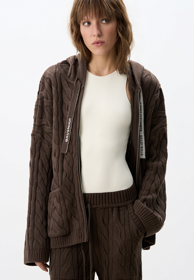 Худи с косами и жаккардом