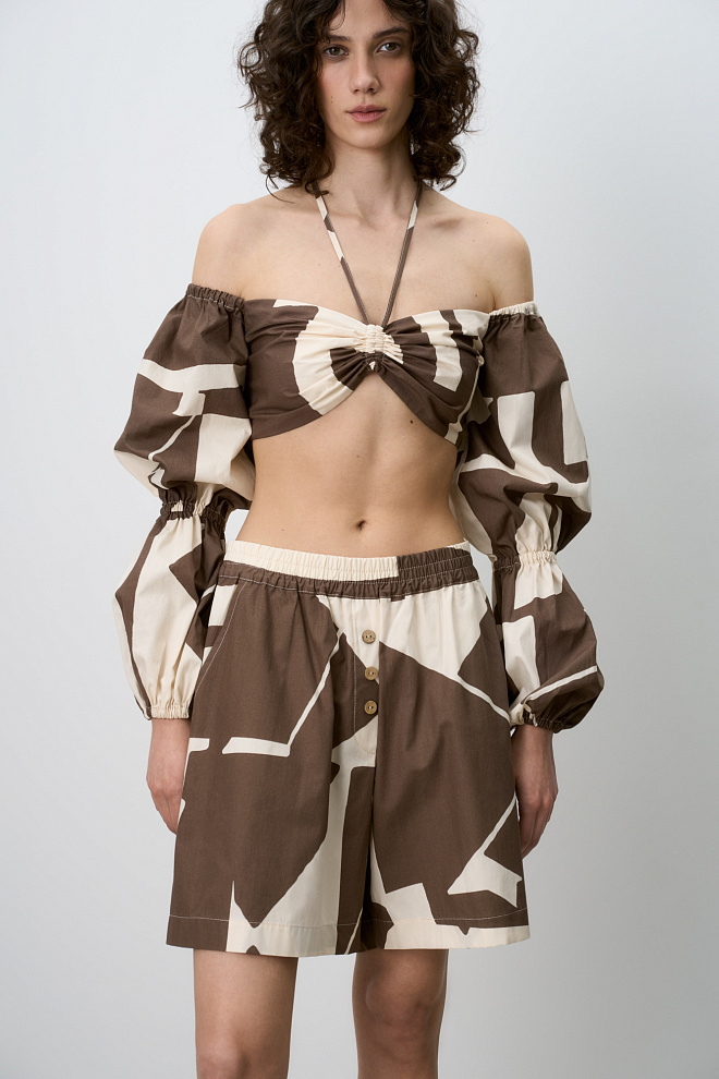 Короткий топ из 100% вискозы