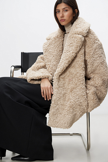 Шуба из искусственного меха