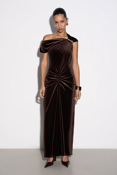 Бархатное платье макси с драпировкой