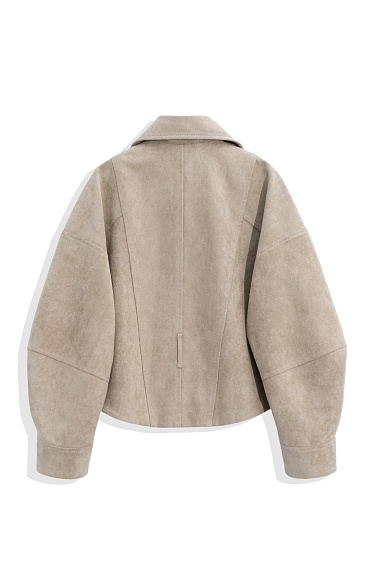 Двубортный короткий тренч под замшу