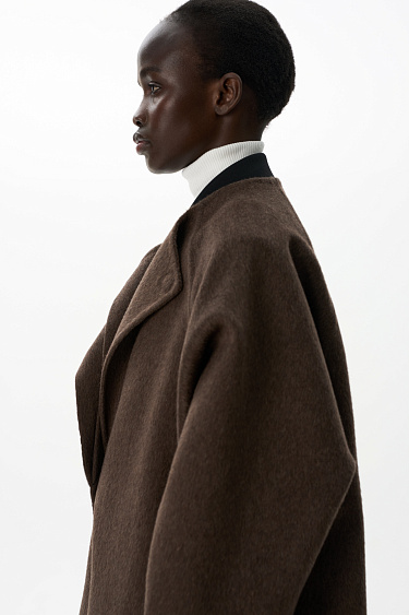 Шерстяное пальто с одним лацканом 