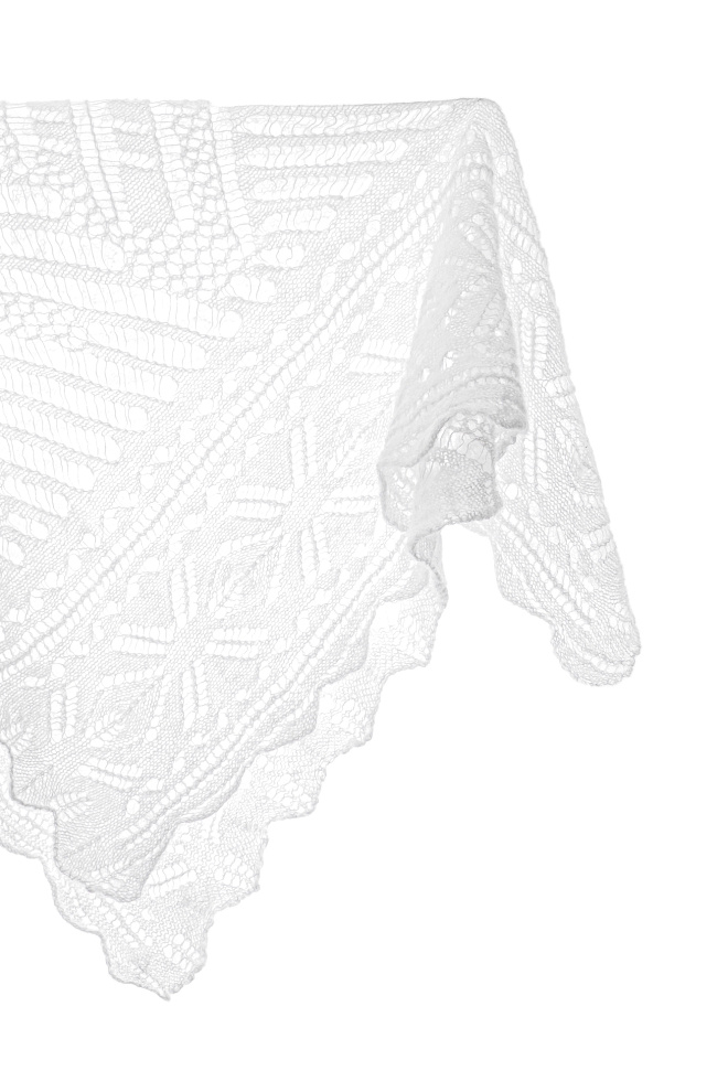 Ажурный платок из шерсти альпака