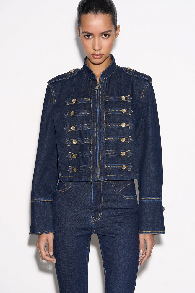 Джинсовый жакет-доломан