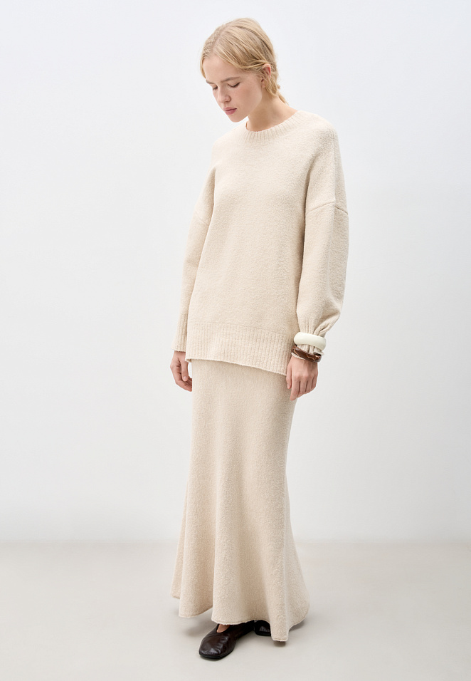 Джемпер из буклированной пряжи