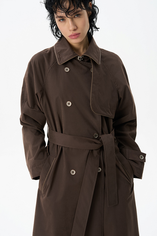 Двубортный тренч с кокеткой