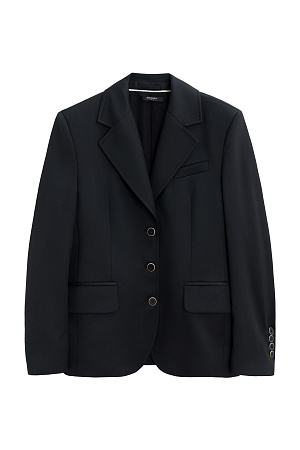 черный Однобортный жакет из шерсти. Модель свободного силуэта с лацканами, боковыми карманами с клапанами и карманом на груди. Застежка на три пуговицы. Изделие выполнено на подкладке. Дополнить образ можно брюками или юбкой.