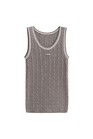 Трикотажная майка с косами 