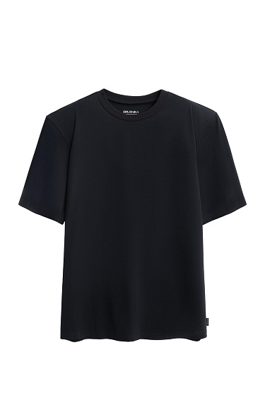 Футболка с подплечниками