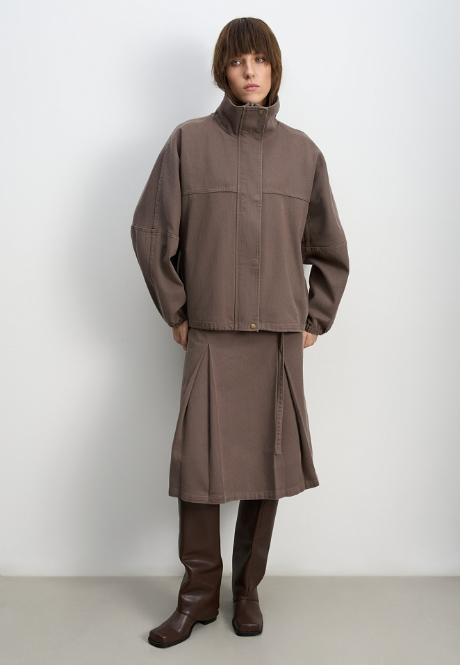 Джинсовая юбка со встречными складками