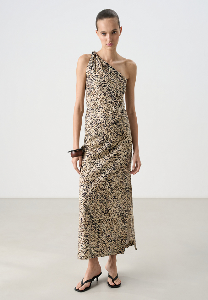 Платье с анималистичным принтом