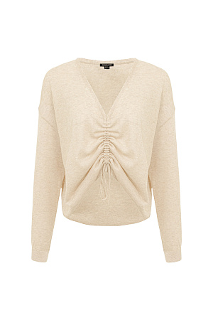 бежевый Полупрозрачный топ из тонкой вискозы. Модель свободного силуэта, с длинными рукавами и V-вырезом на кулиске.