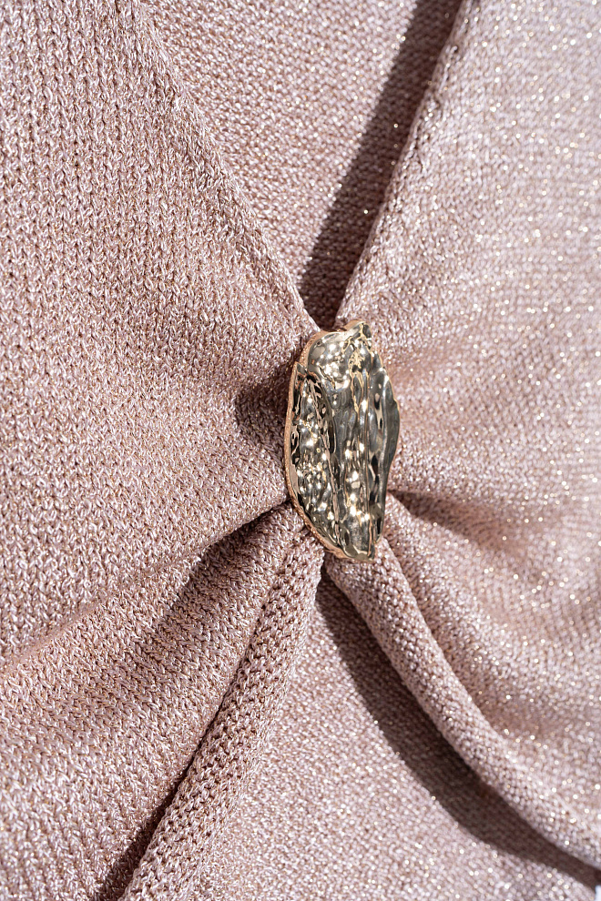 Топ с люрексом и декором на лифе