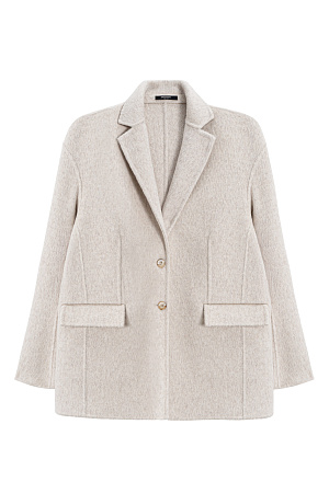 бежевый Однобортный жакет-пальто из шерсти. Модель прямого кроя с вытачками, классическим отложным воротником и двумя прорезными карманами с клапанами. Застежка на две пуговицы. Изделие без подкладки. При созаднии жакета была использована технология Double Face, тщательная ручная обработка швов обеспечивает отсутствие видимых строчек на лицевой стороне.