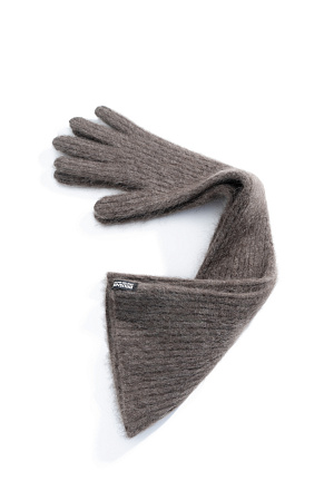 коричневый Длинные трикотажные перчатки из 1005 шерсти яка. Модель выполнена в широкий рубчик.