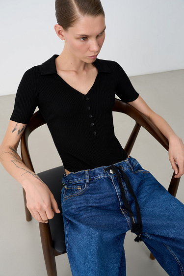 Боди с коротким рукавом и отложным воротником