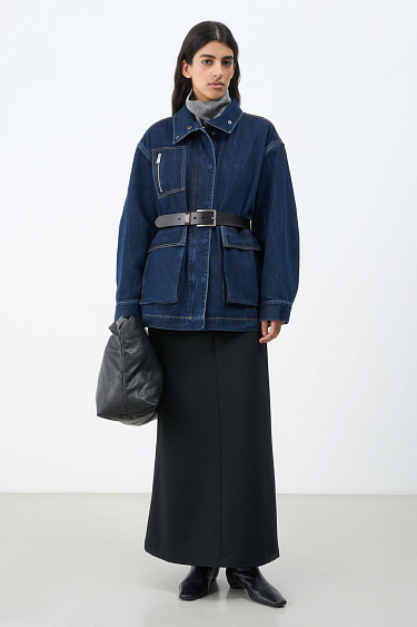 Джинсовая куртка с рельефными швами