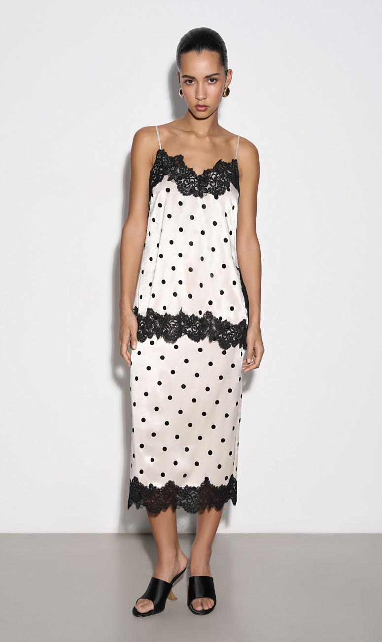 BRUSNIKA. Образ 46 из коллекции night collection