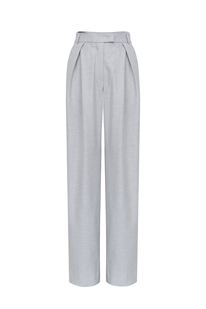 Широкие брюки с защипами на талии