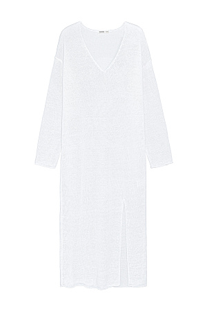 белый Трикотажное платье длины макси из 100% льна. Модель прямого силуэта с V-образным вырезом и длинным рукавом. Изделие декорировано разрезом спереди.