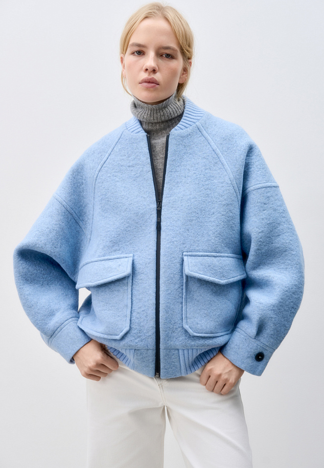 Бомбер из шерсти на молнии