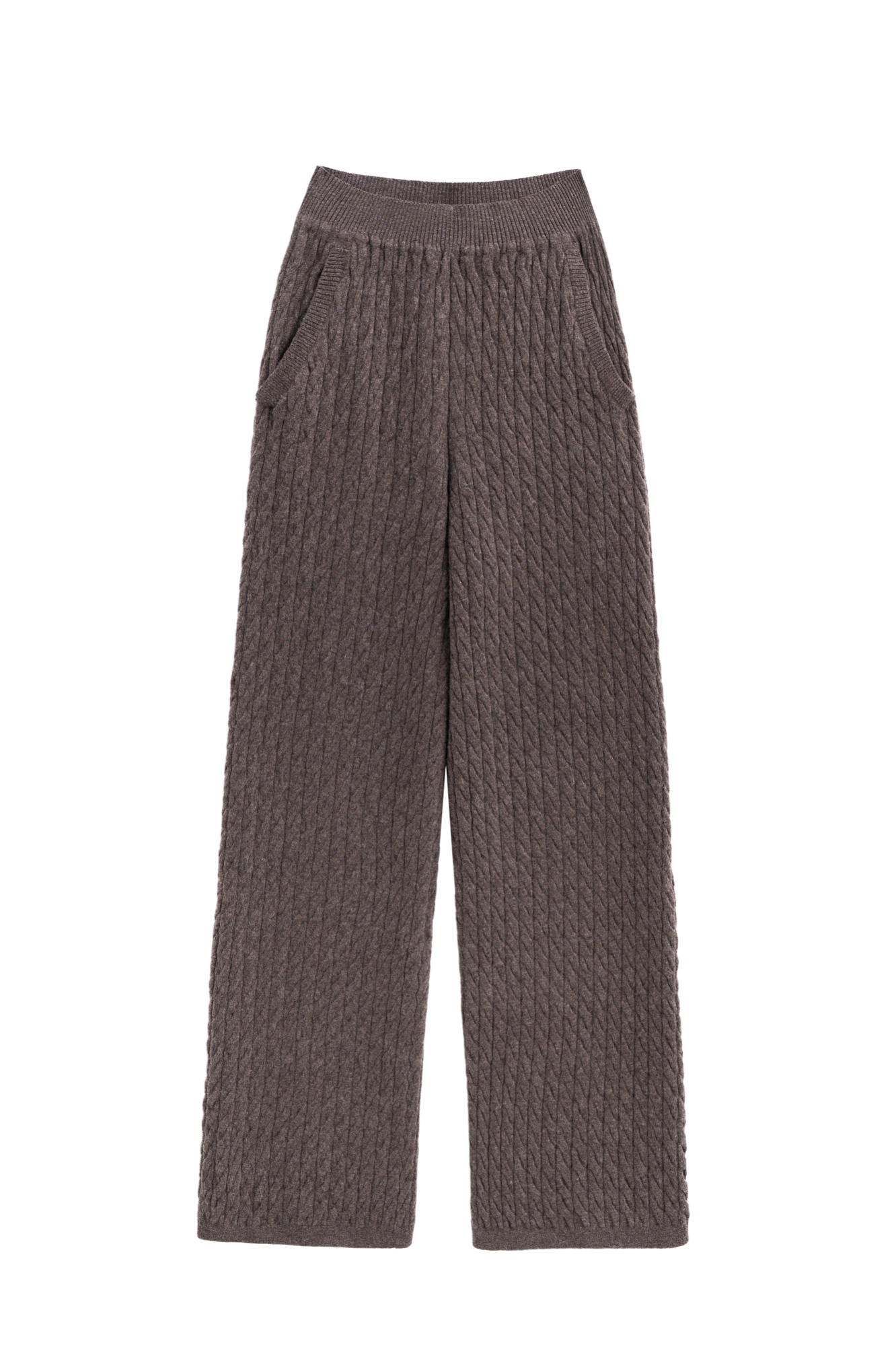 Трикотажные брюки с объемными косами из 100% шерсти мериноса экстрафайн. Модель на эластичной резинке и глубокими боковыми карманами.