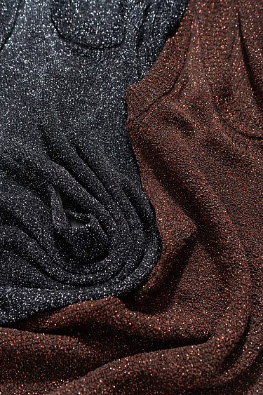 Трикотажный топ с люрексом