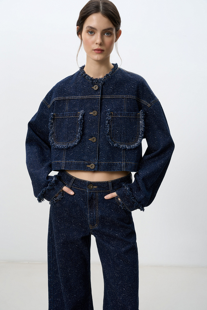 Джинсовый жакет с бахромой