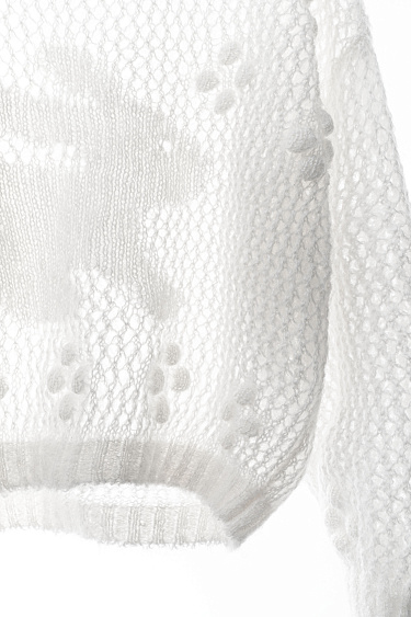 Ажурный джемпер из кидмохера