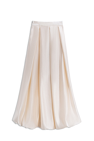молочный Юбка-баллон длины миди из атласной ткани. Модель выполнена в крупную складку. Застежка на потайную молнию.