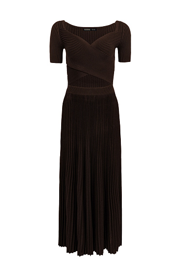 Платье с перекрещенными деталями лифа