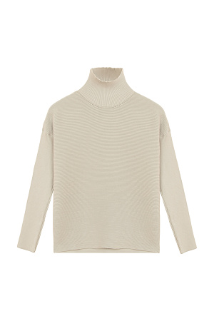 бежевый Трикотажный джемпер из вискозы в мелкий валик. Модель с длинным рукавом и воротником-стойкой.