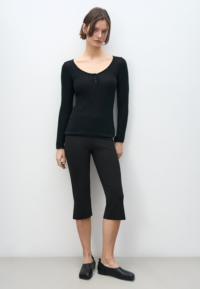 Капри с боковыми разрезами