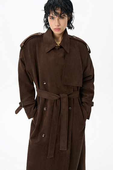 Двубортный тренч под замшу
