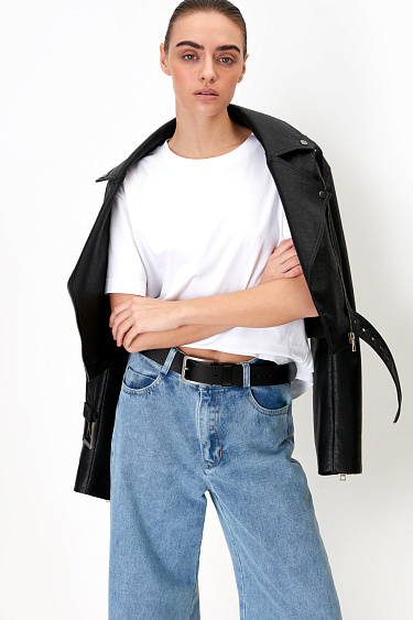 Укороченная футболка