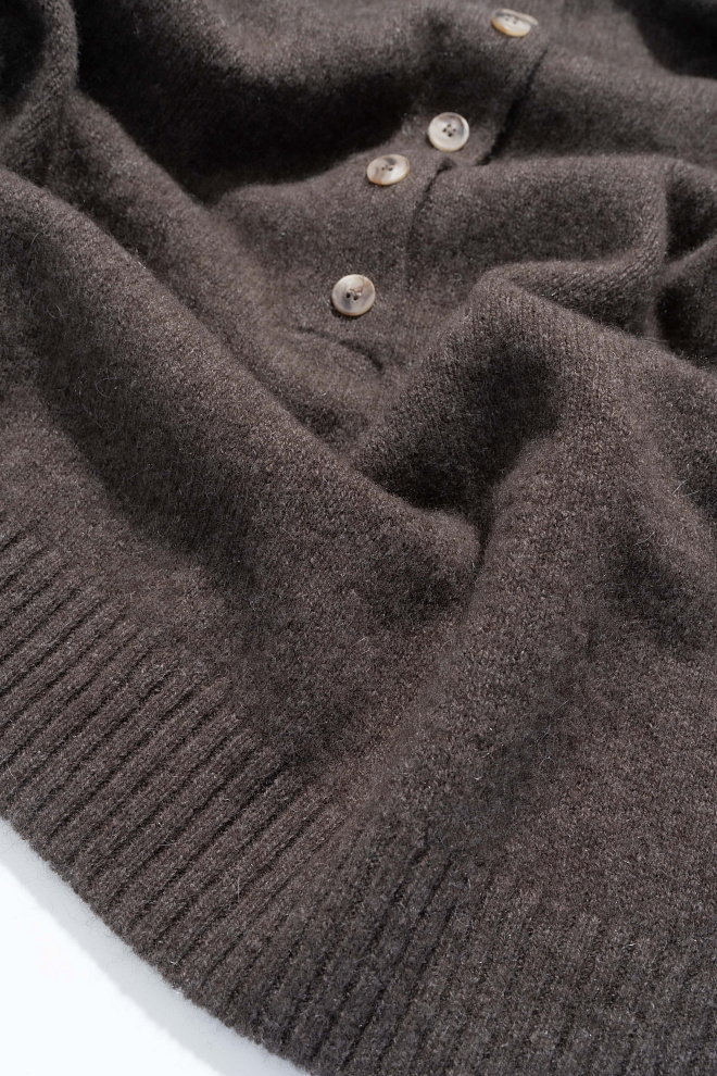 Джемпер из шерсти яка