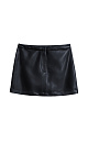Юбка длины мини из экокожи. Модель выполнена на подкладке. Застежка на молнию, скрытые пуговицу и крючок.