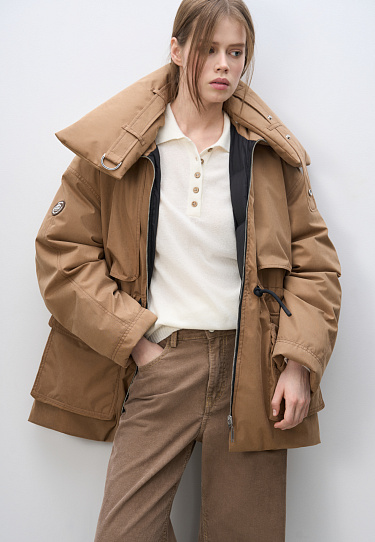 Двусторонний пуховик с дополнительным воротником