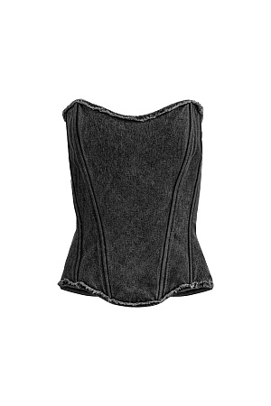 черный Джинсовый корсет из 100% хлопка. Модель без бретелей, с фигурным вырезом по верхнему краю. Верхний и нижний края декорированы бахромой. Рельефные швы спереди формируют силуэт.