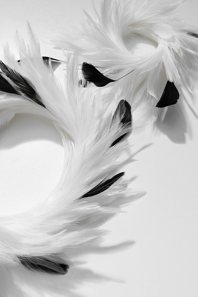 Колье из перьев