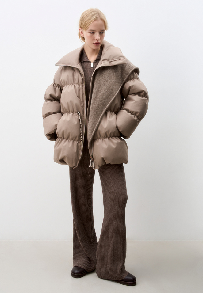 Стеганый объемный пуховик