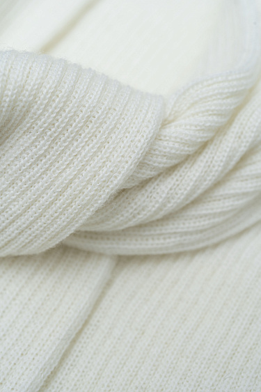 Цельновязанная водолазка из шерсти