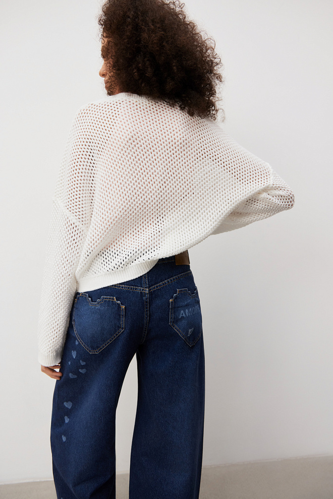 Джемпер с объемным орнаментом 