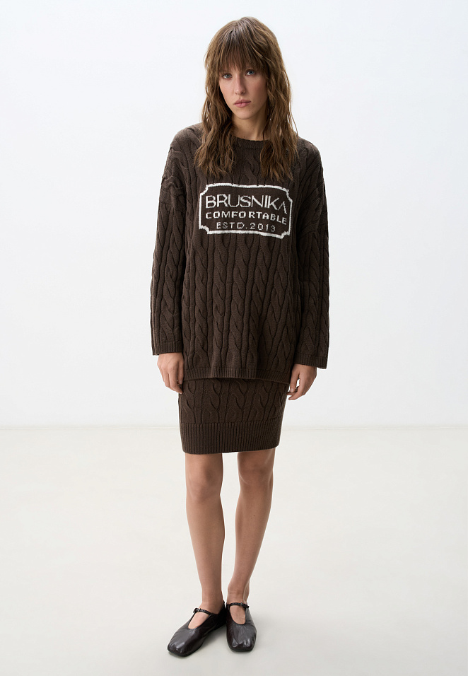 Джемпер с косами и жаккардом