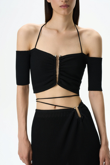 Топ с акцентным лифом