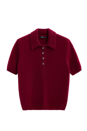 бордовый Трикотажная футболка из пуха лисы. Модель прямого силуэта с воротником-поло на пуговицах. Воротник и края изделия выполнены в рубчик.