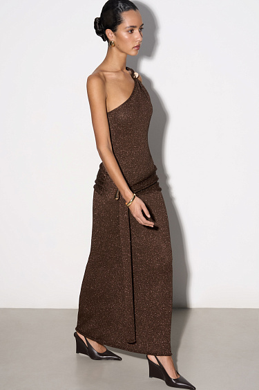 Платье макси на одно плечо