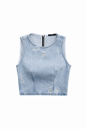 голубой Джинсовый удлиненный топ с разрезами в стиле гранж. Модель приталенного силуэта, без рукавов. Дополнить образ можно юбкой в таком же стиле.